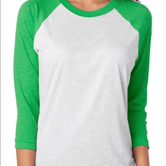 Christmas friends 3/4 sleeve tee - Picture 2 of 2